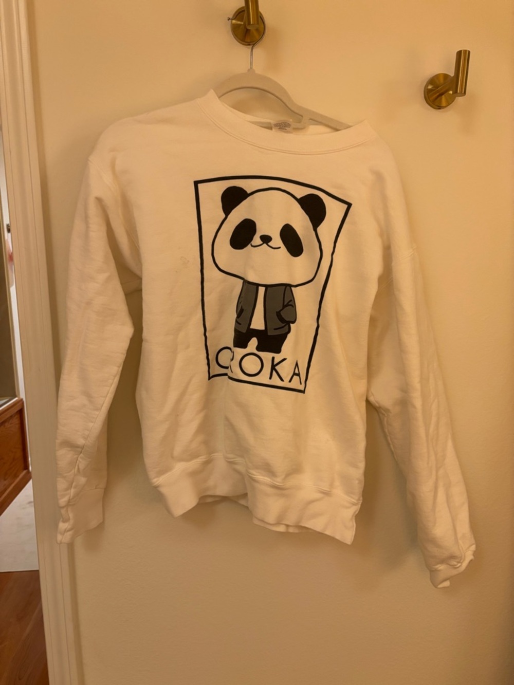 White Panda Graphic Sweatshirt with Black Print oroka